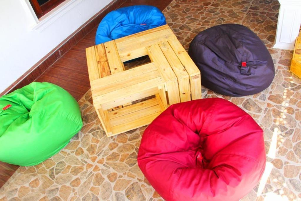 דיקוולה Vitamin Sea Hostel Inn מראה חיצוני תמונה