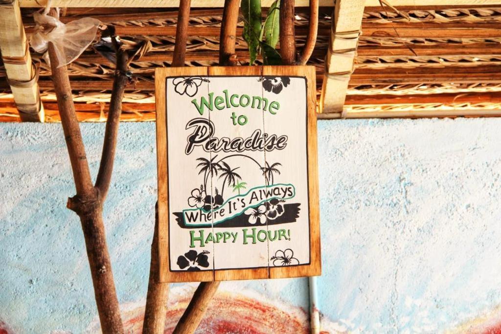 דיקוולה Vitamin Sea Hostel Inn מראה חיצוני תמונה