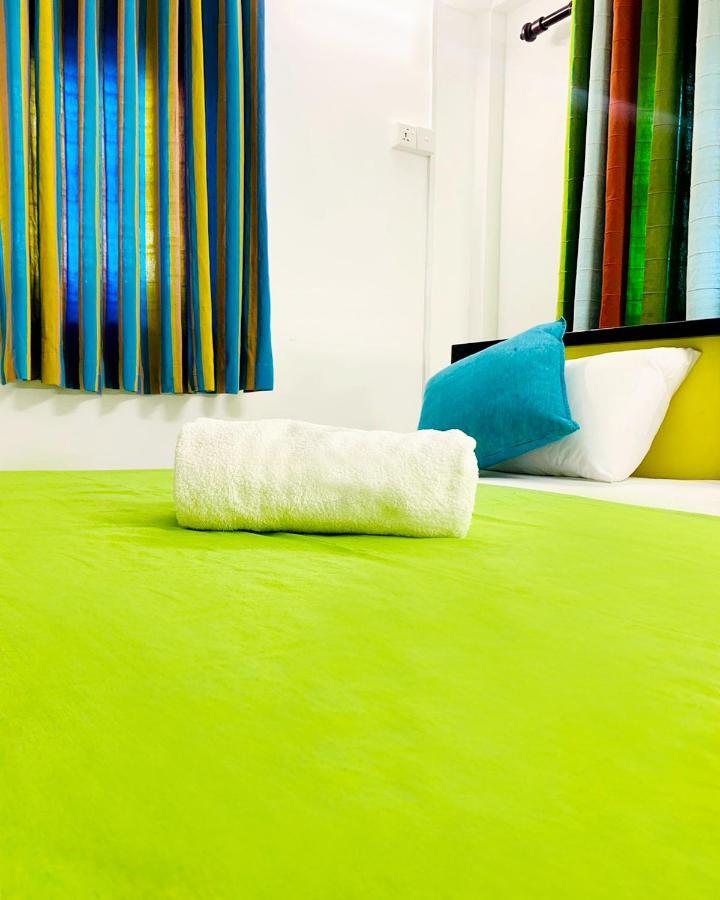 דיקוולה Vitamin Sea Hostel Inn מראה חיצוני תמונה