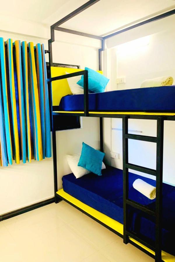 דיקוולה Vitamin Sea Hostel Inn מראה חיצוני תמונה