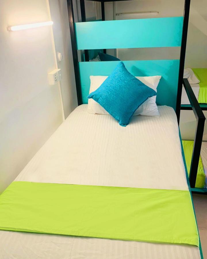 דיקוולה Vitamin Sea Hostel Inn מראה חיצוני תמונה