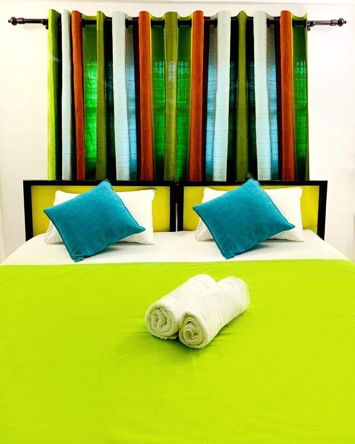 דיקוולה Vitamin Sea Hostel Inn מראה חיצוני תמונה