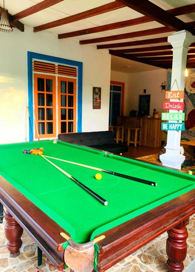 דיקוולה Vitamin Sea Hostel Inn מראה חיצוני תמונה