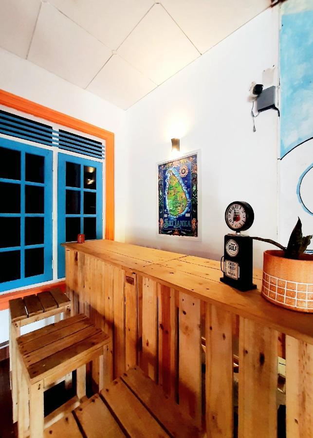 דיקוולה Vitamin Sea Hostel Inn מראה חיצוני תמונה