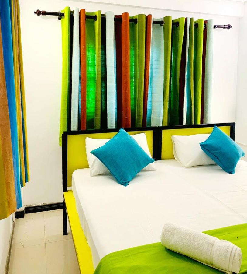 דיקוולה Vitamin Sea Hostel Inn מראה חיצוני תמונה